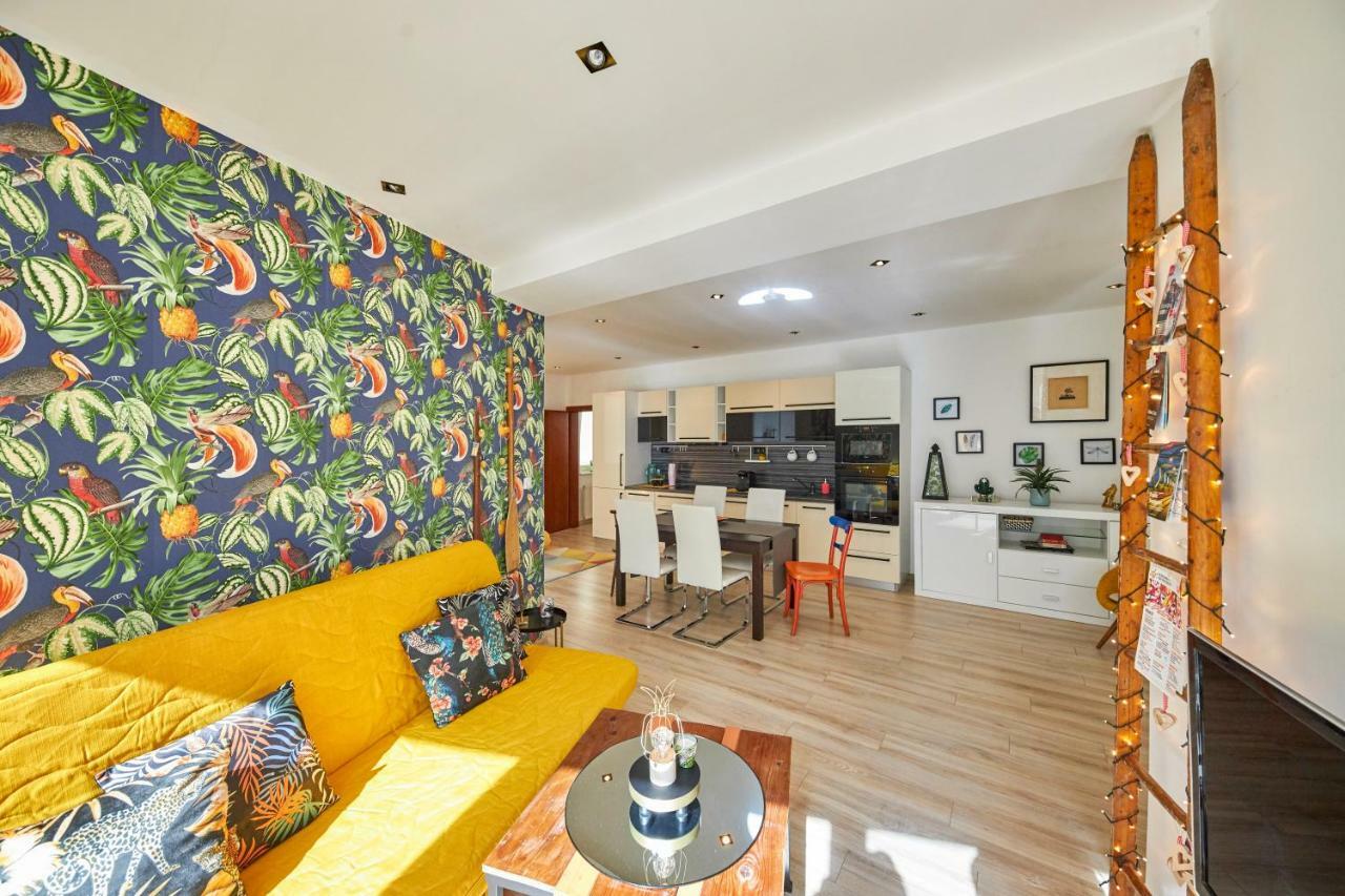 Pineapple Apartment ブラチスラヴァ エクステリア 写真