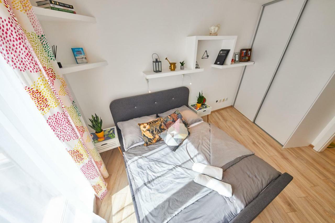 Pineapple Apartment ブラチスラヴァ エクステリア 写真